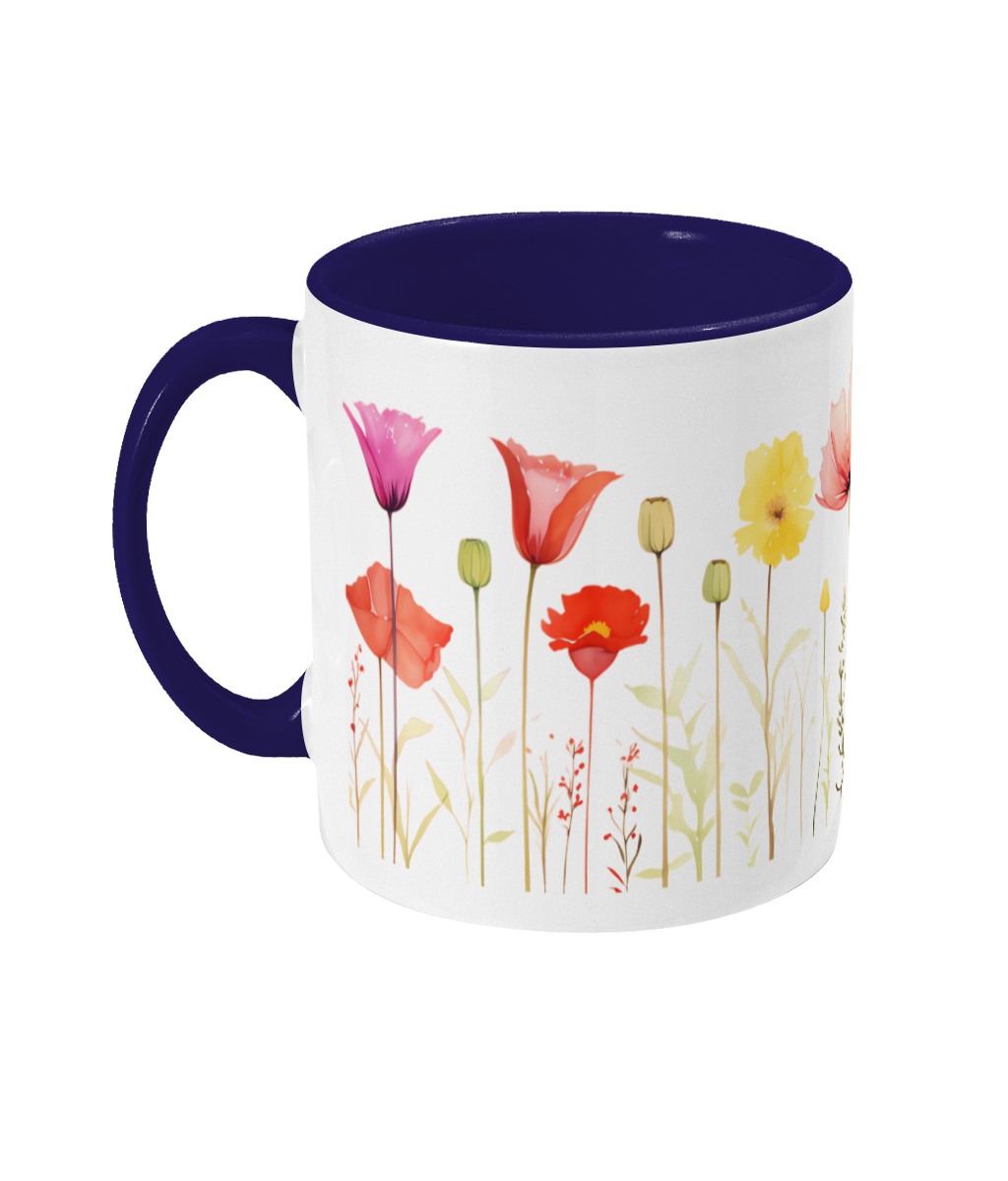 Fleurs colorées dans une tasse