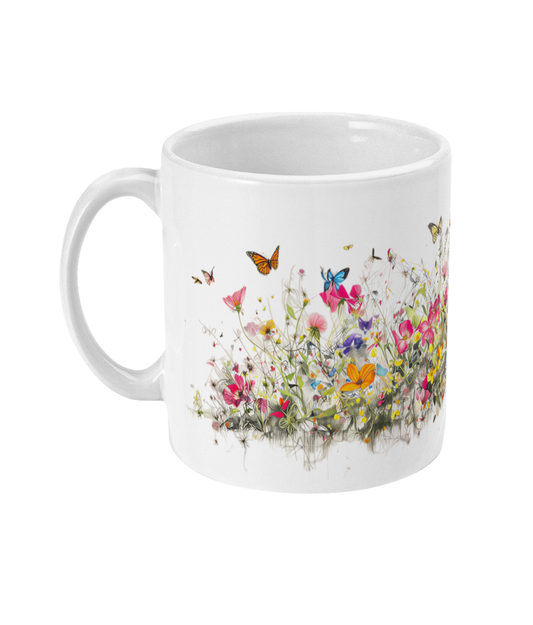 Fleurs dans une tasse