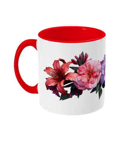 Fleurs colorées dans une tasse