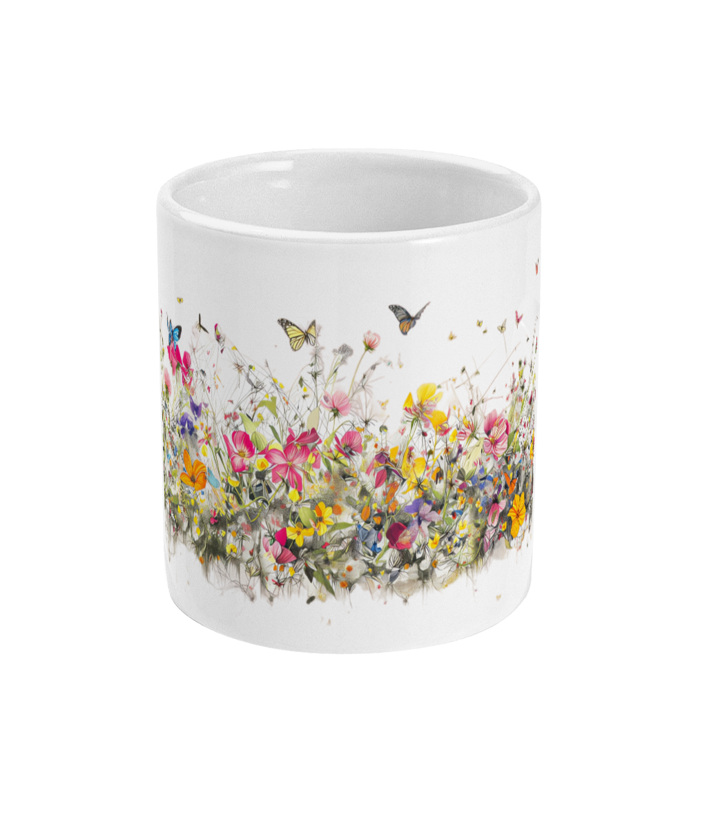 Fleurs dans une tasse